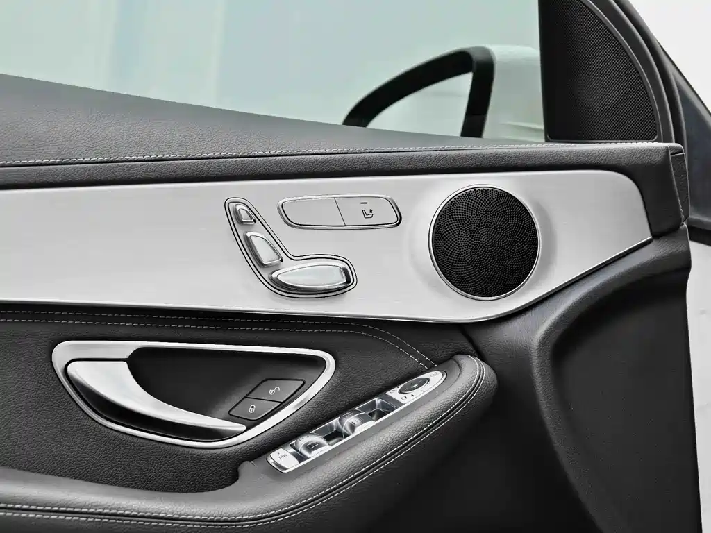 Mercedes-Benz GLC 2020 — фото 21