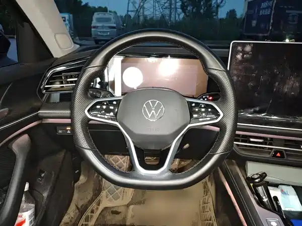 Volkswagen Magotan 2024