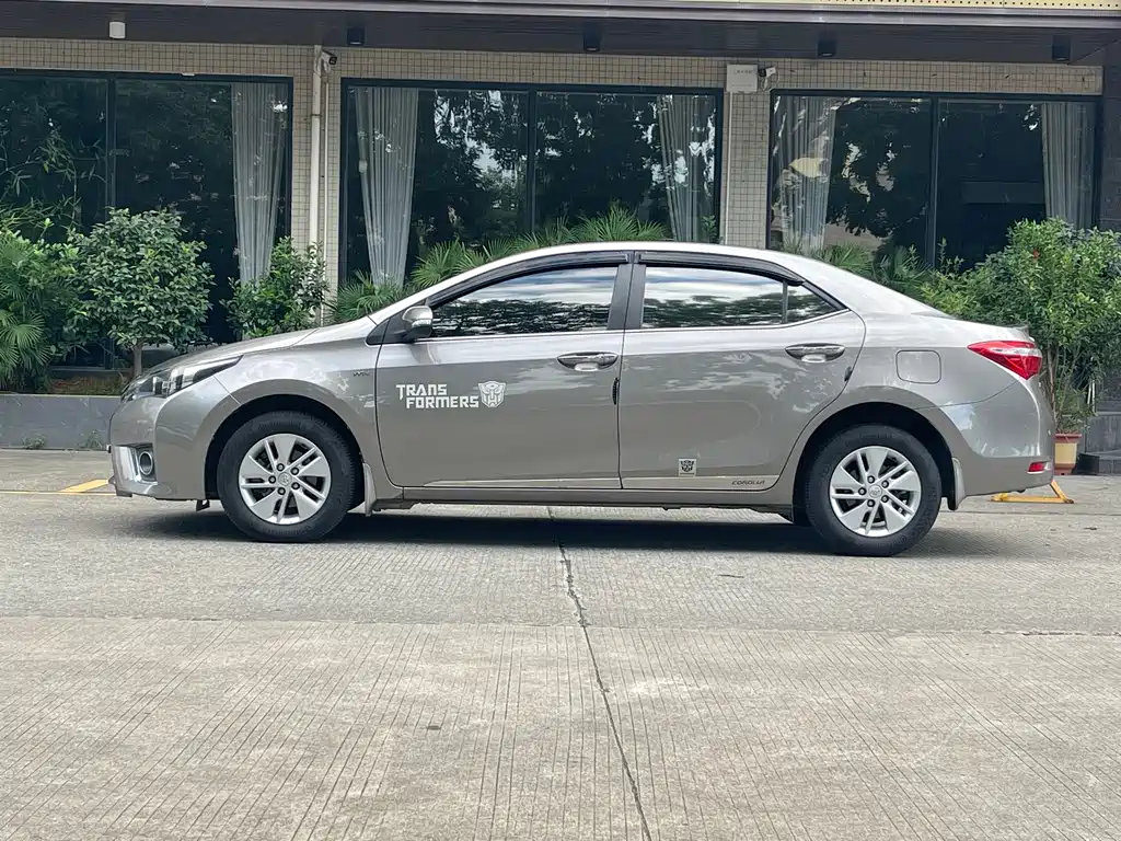 Toyota Corolla 2016 — фото 11