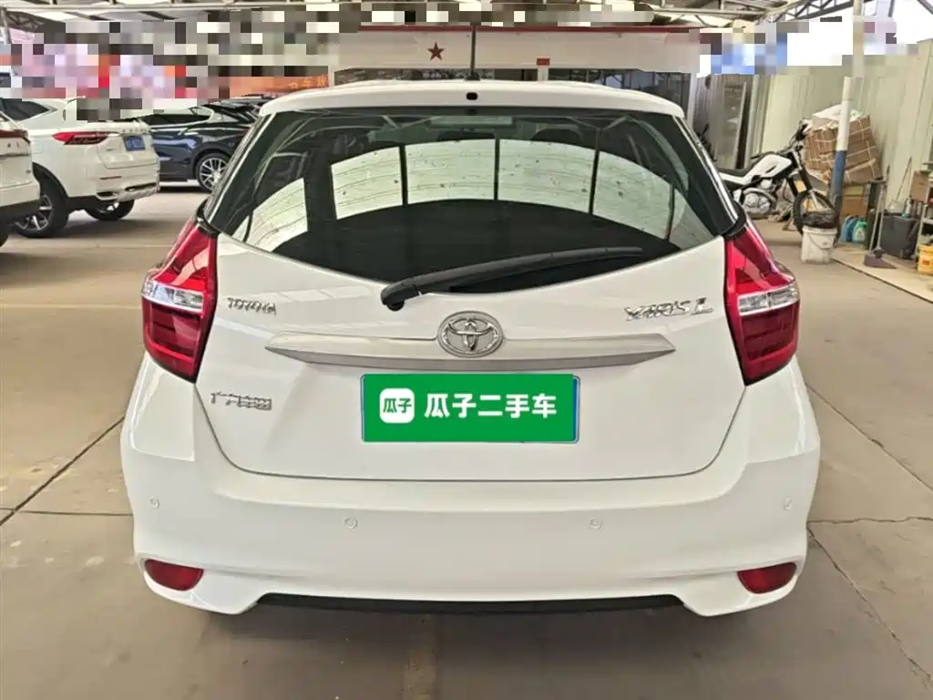 Toyota Yaris L 2017 — фото 6