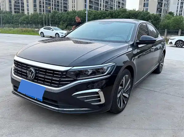 Volkswagen Passat 2024