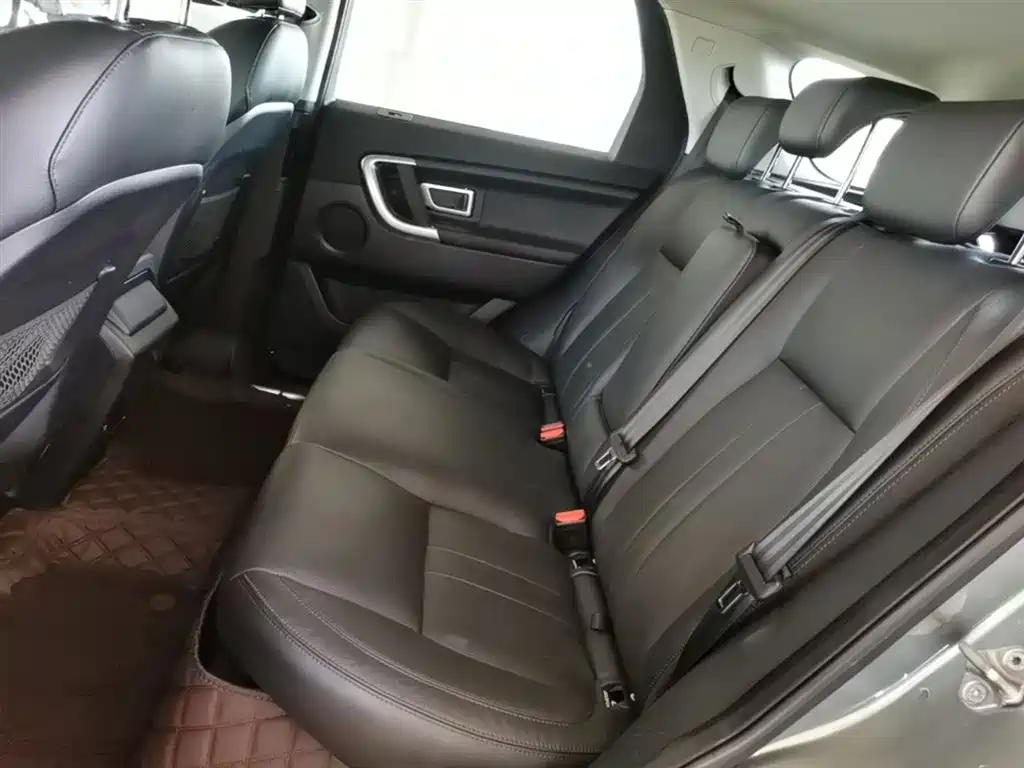 Land Rover Discovery Sport 2019 — фото 17