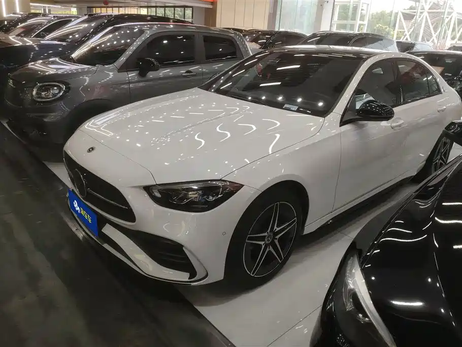 Mercedes-Benz C-Class 2024