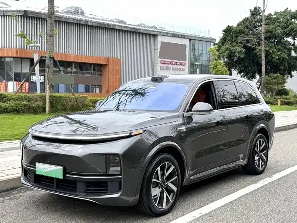 Li Auto L8 2022