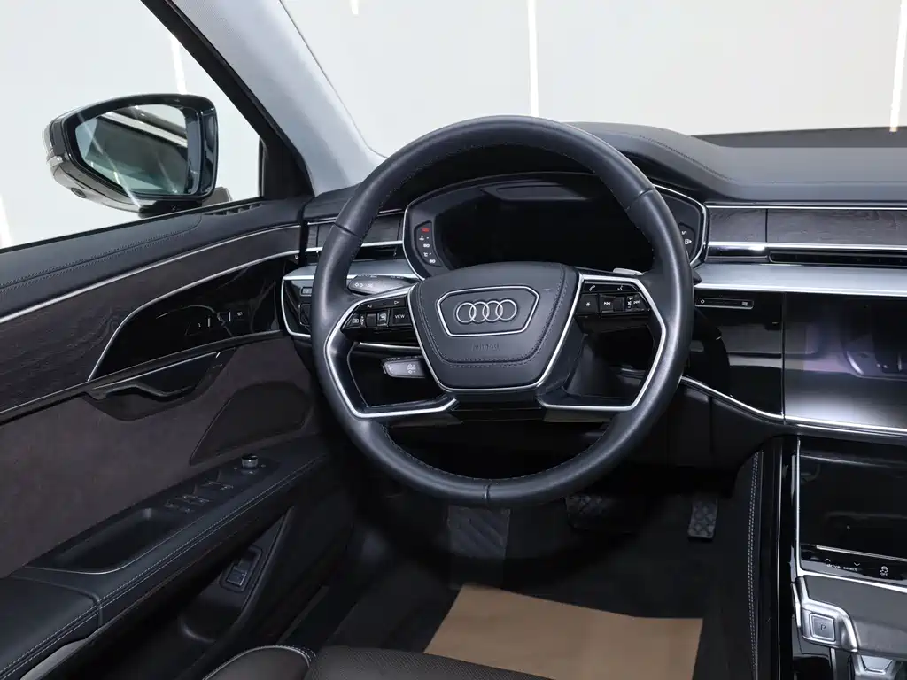 Audi A8 2023 — фото 25