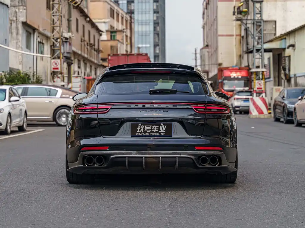 Porsche Panamera 2018 — фото 4
