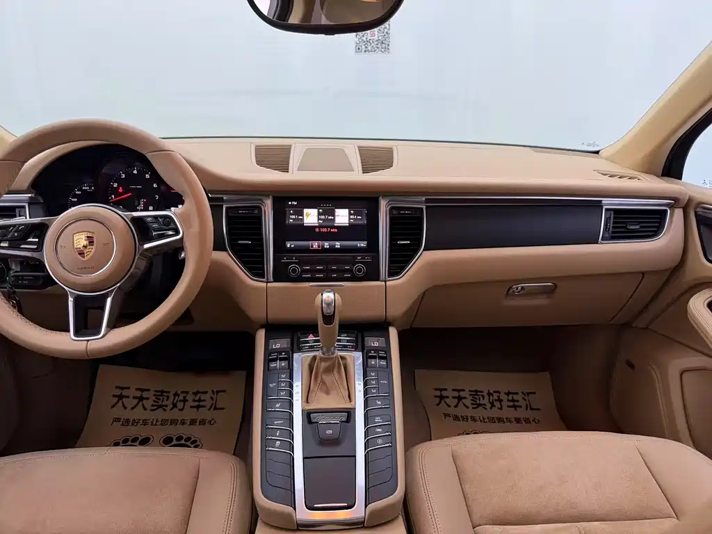 Porsche Macan 2016 — фото 10