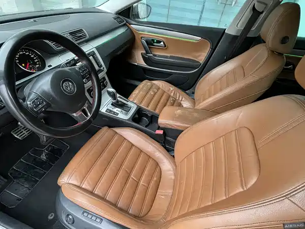Volkswagen CC 2011