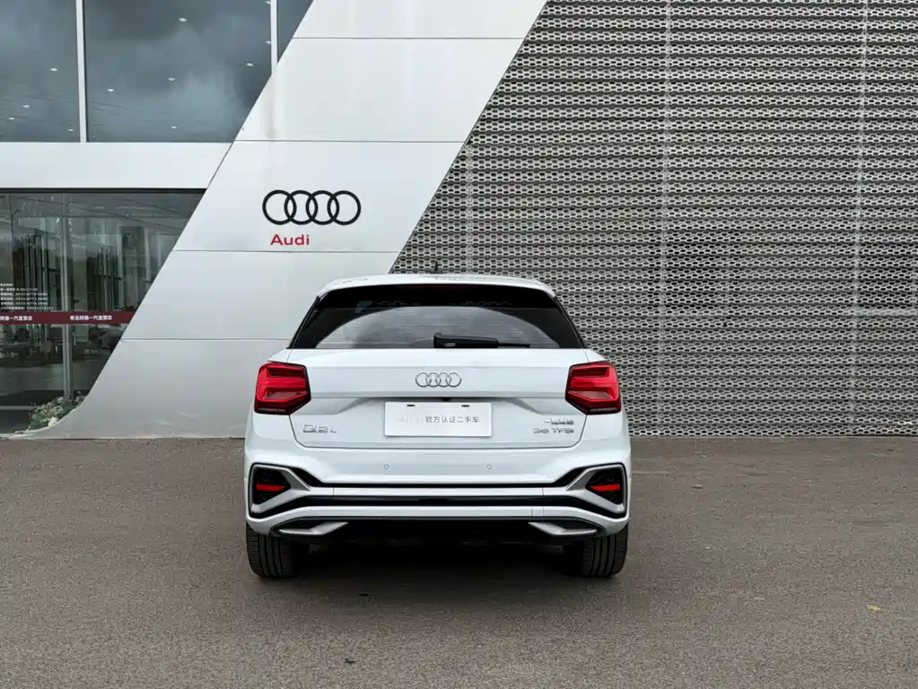 Audi Q2L 2024 — фото 5