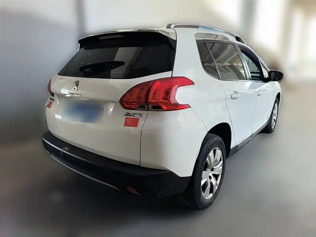Peugeot 2008 2015 — фото 12
