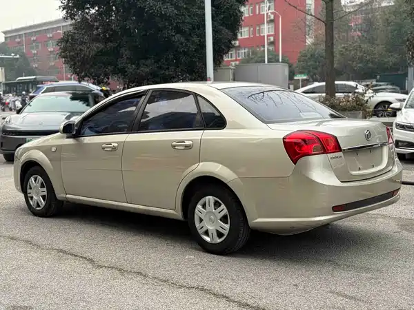 Buick Excelle 2013
