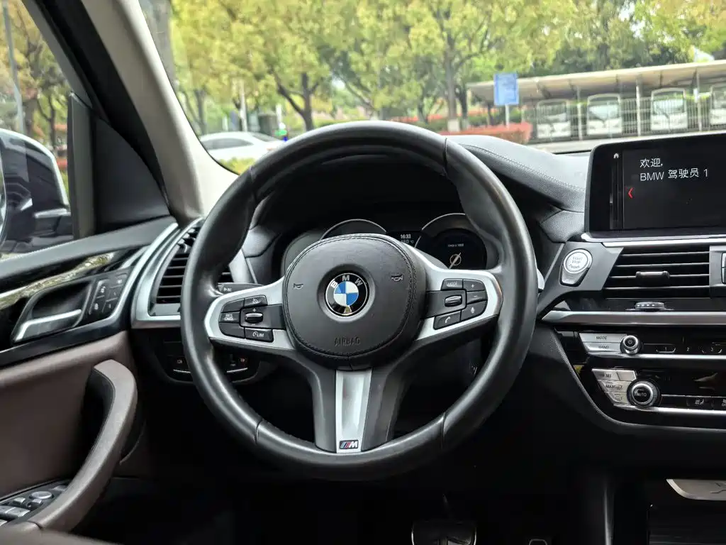 BMW X3 2019 — фото 24