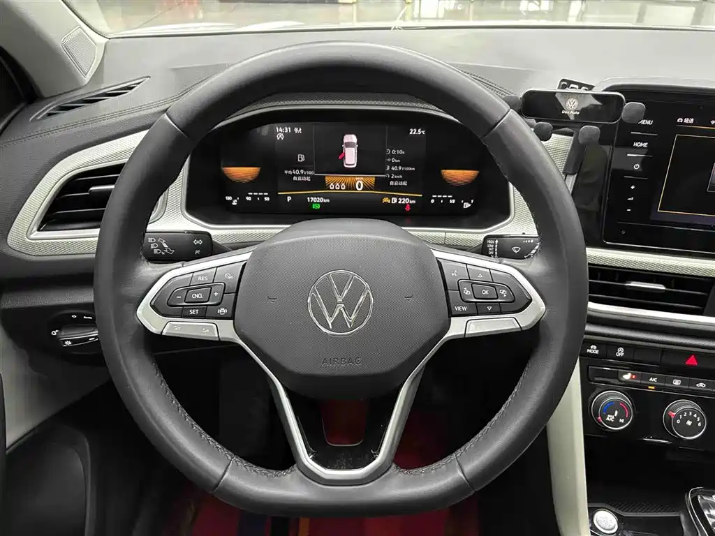 Volkswagen T-Roc 2023