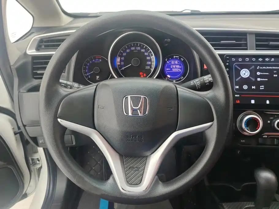 Honda Fit 2015 — фото 15