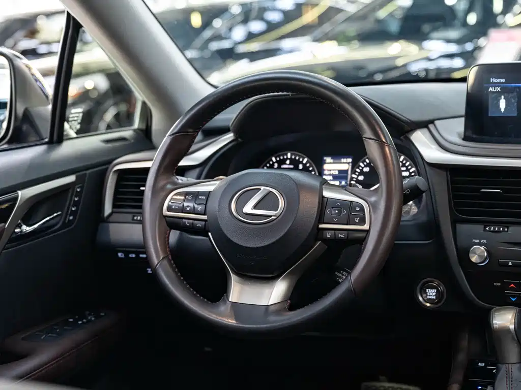 Lexus RX 2022 — фото 14