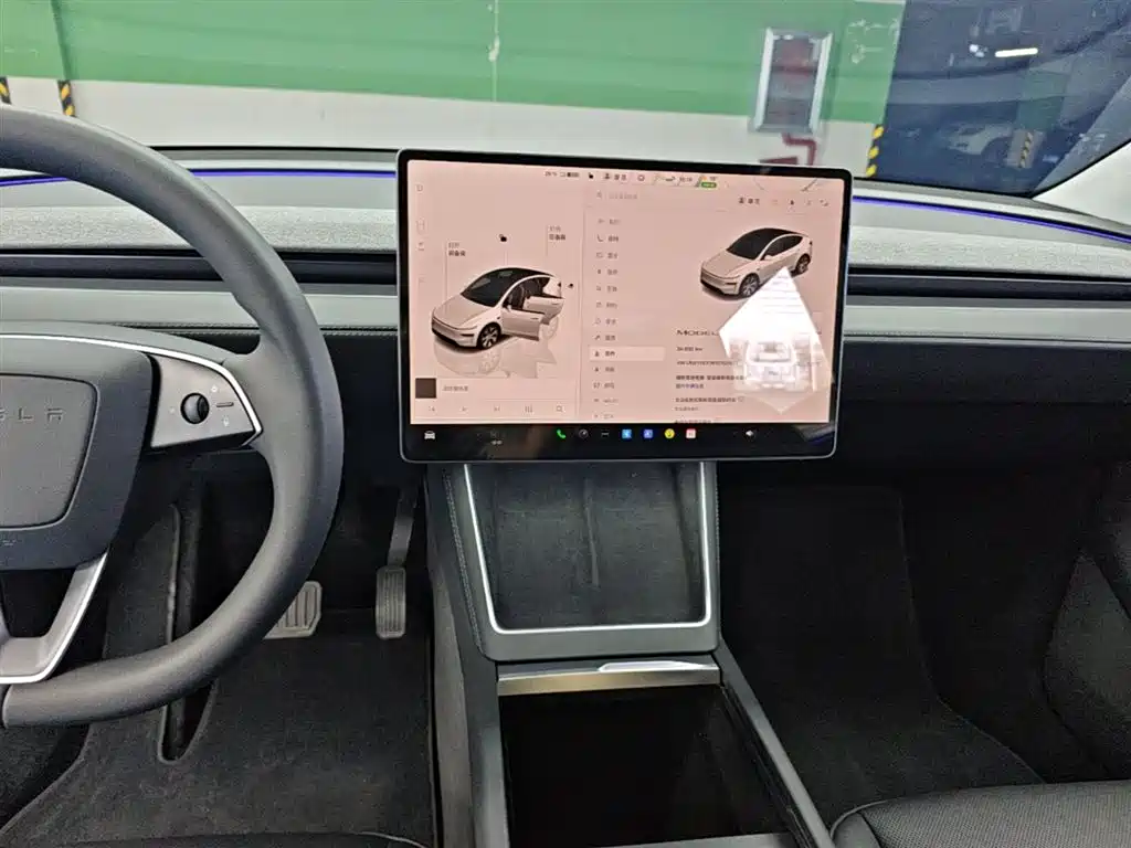 Tesla Model Y 2025 — фото 13