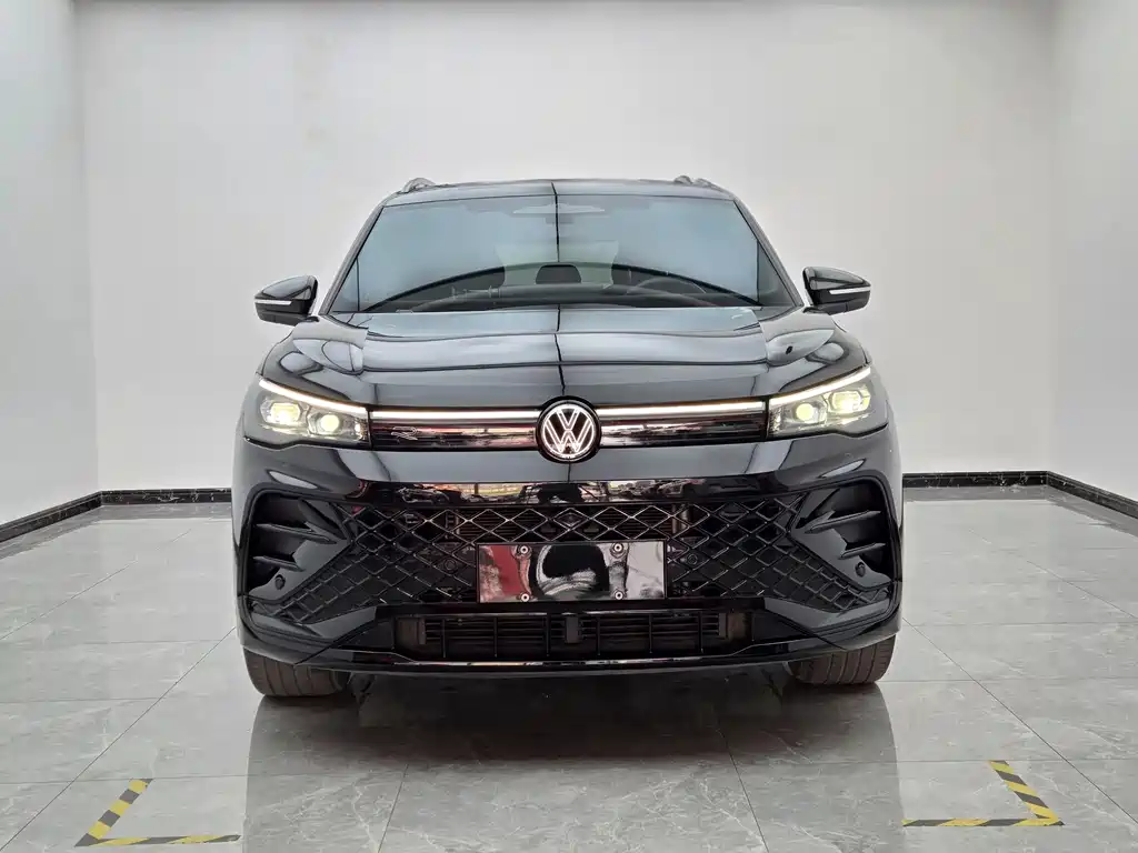 Volkswagen Tiguan L 2024