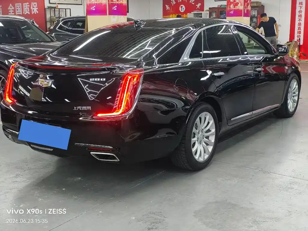Cadillac XTS 2020 — фото 10