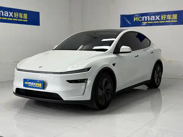 Tesla Model Y 2025