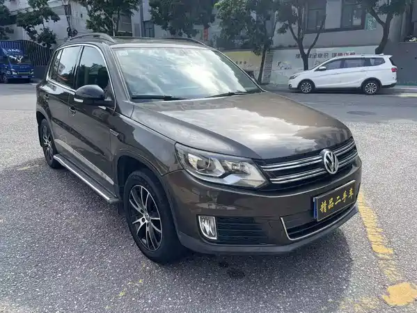 Volkswagen Tiguan 2015