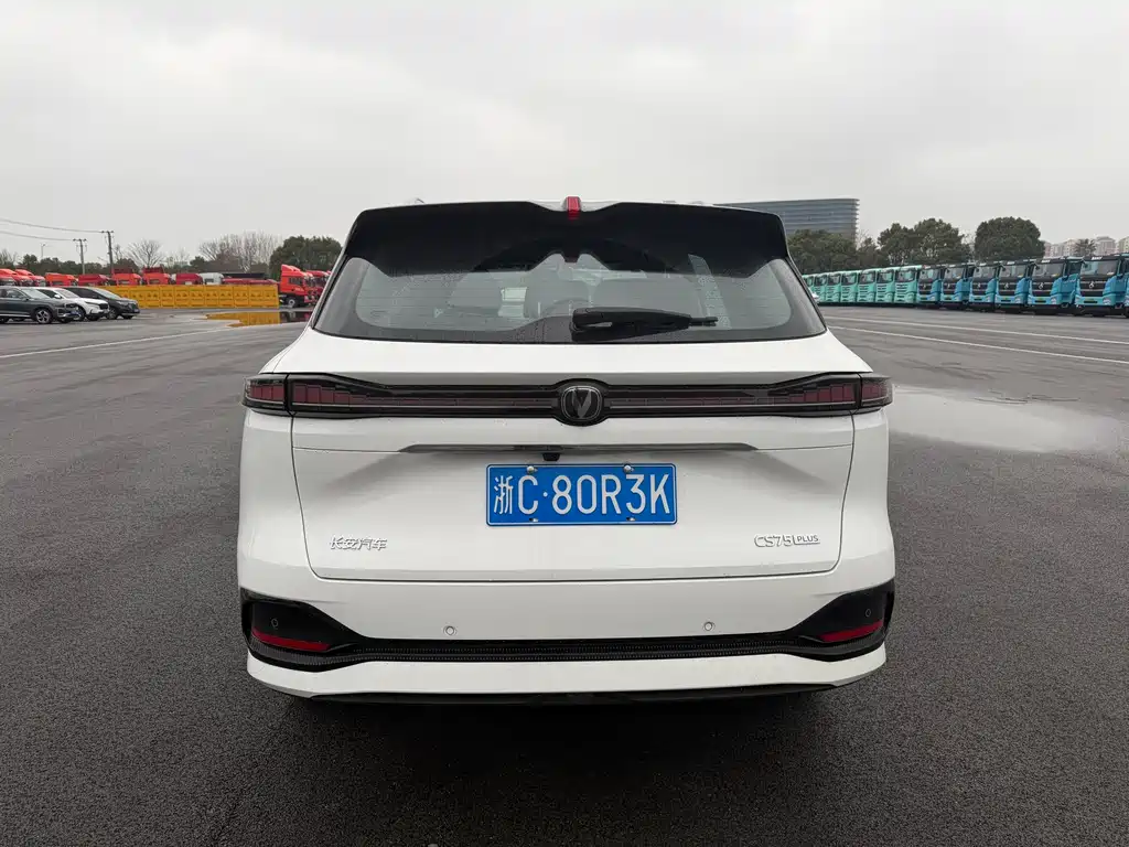 Changan CS75PLUS 2025 — фото 8