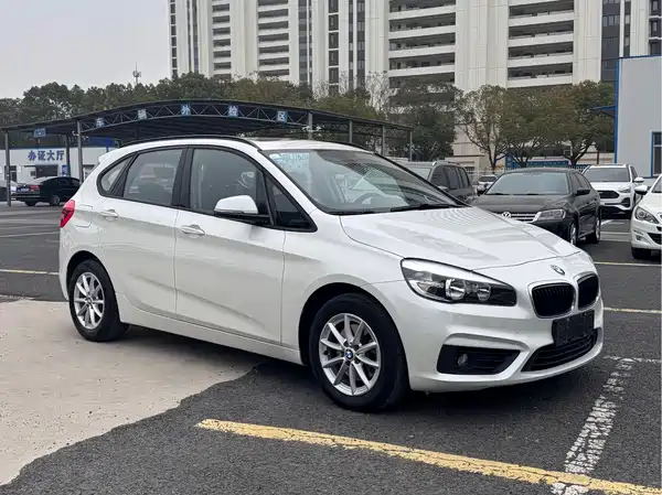 BMW 2 Series Station Wagon 2017