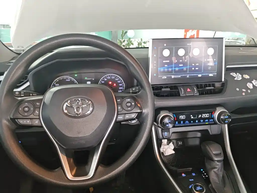Toyota Wildlander 2020 — фото 10