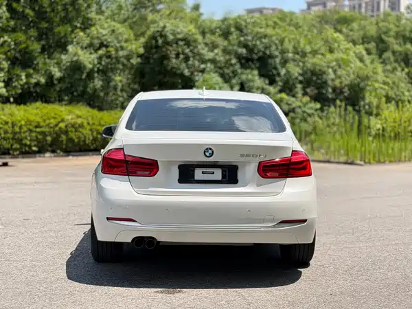 BMW 3 Series 2017