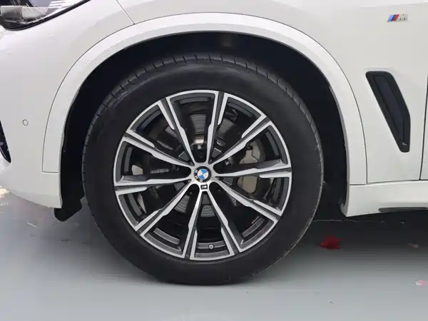BMW X5 2021