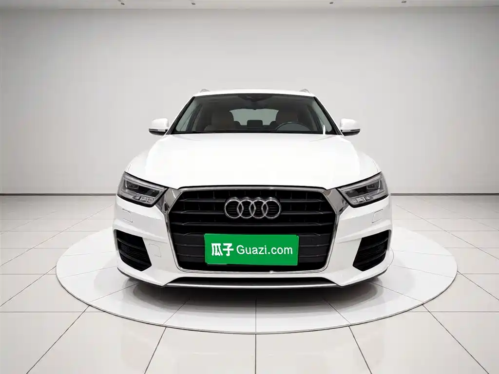 Audi Q3 2018 — фото 2