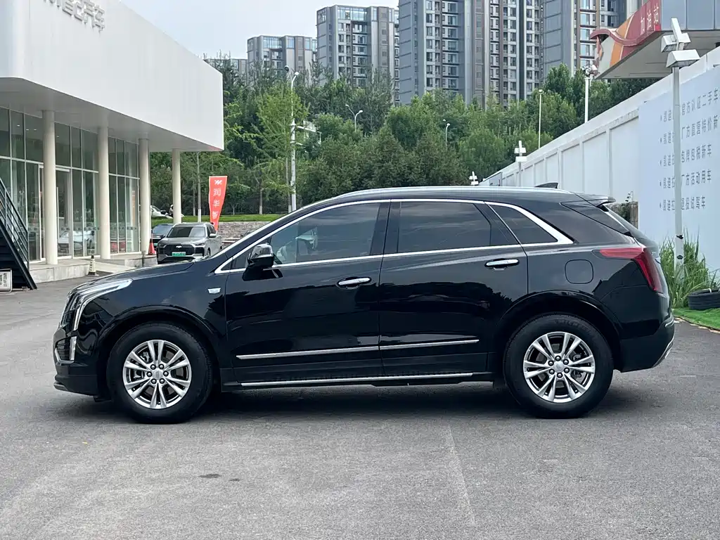 Cadillac XT5 2024 — фото 3