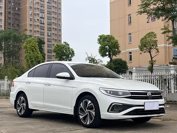 Volkswagen Bora 2023