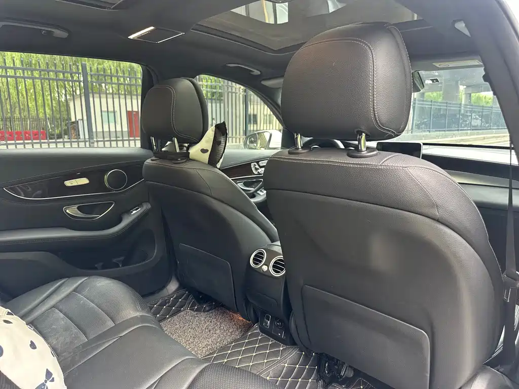 Mercedes-Benz GLC 2019 — фото 16