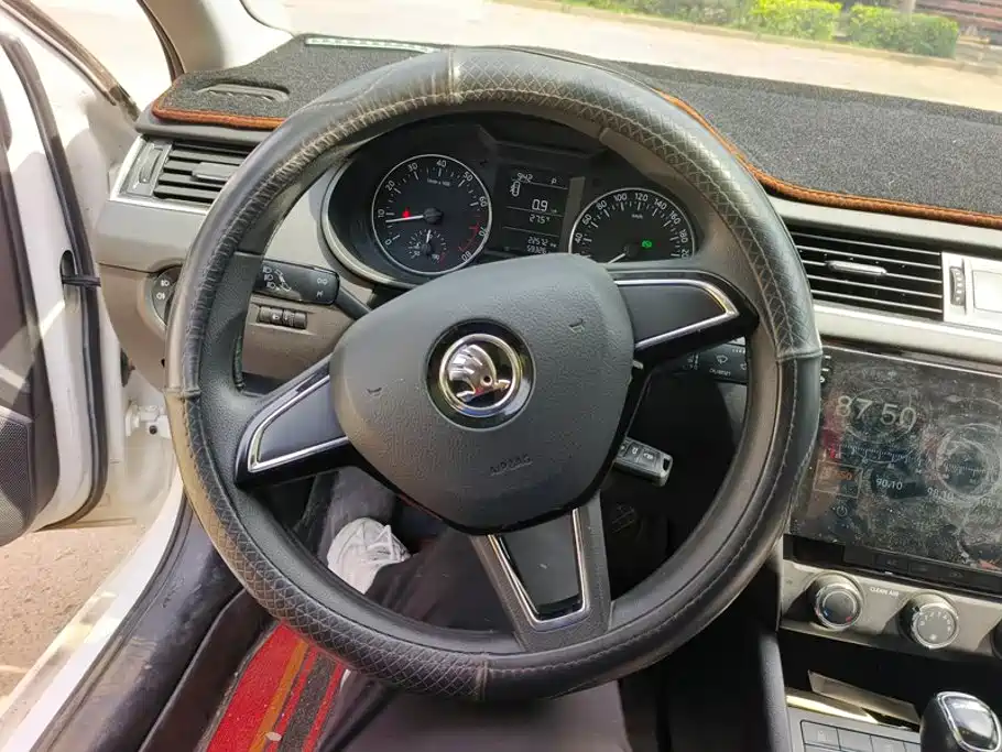 Skoda Octavia 2019 — фото 15