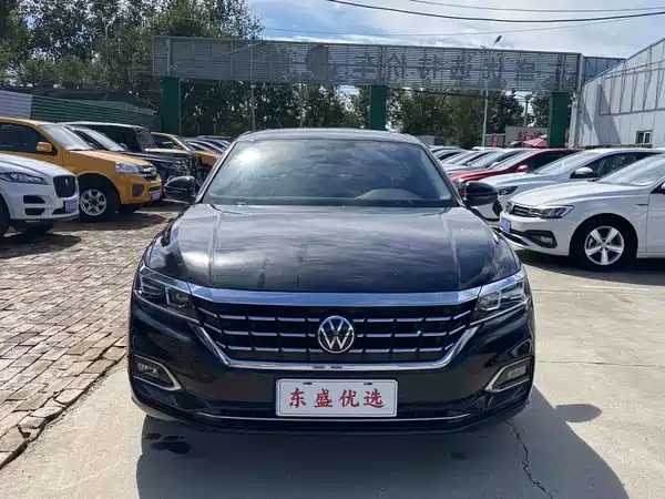 Volkswagen Passat 2021