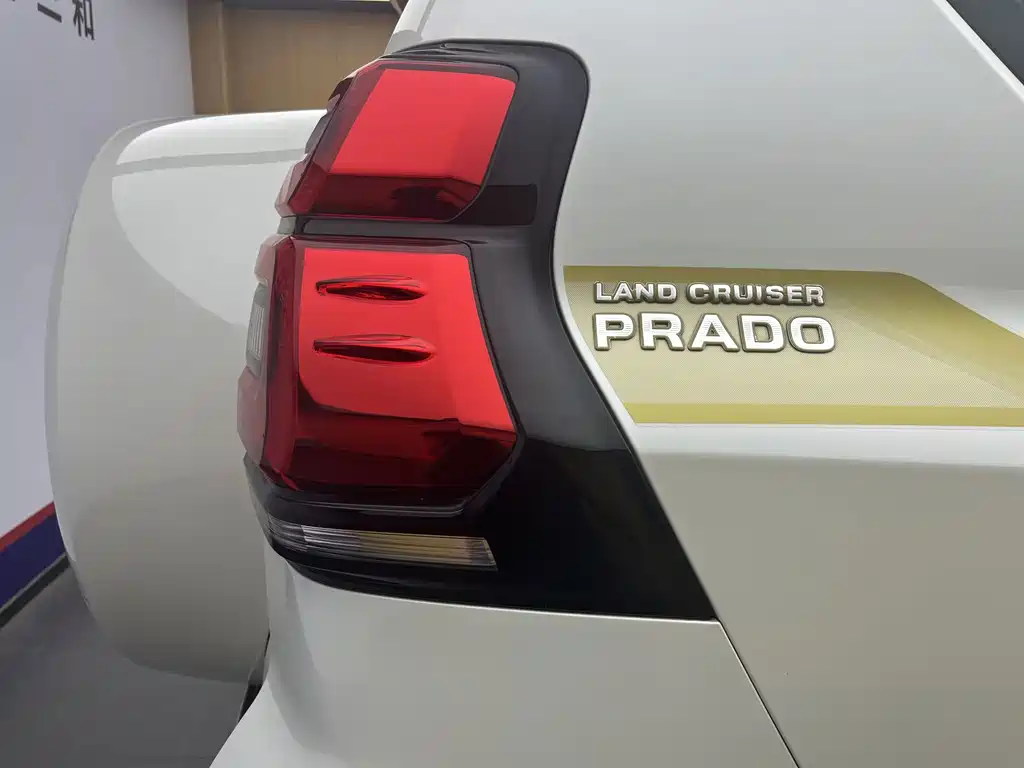 Toyota Prado 2018 — фото 23