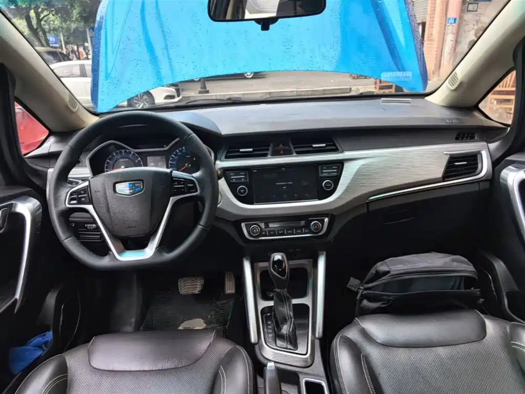 Geely Vision X3 2018 — фото 10