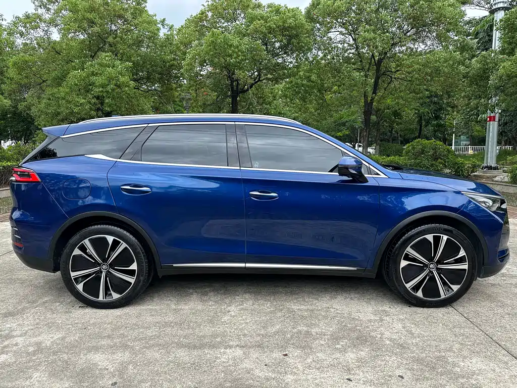 BYD Tang New Energy 2023 — фото 23