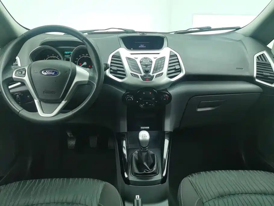 Ford EcoSport 2014 — фото 12