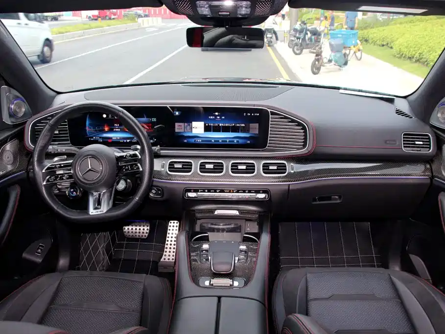 Mercedes-Benz GLE AMG 2025 — фото 12