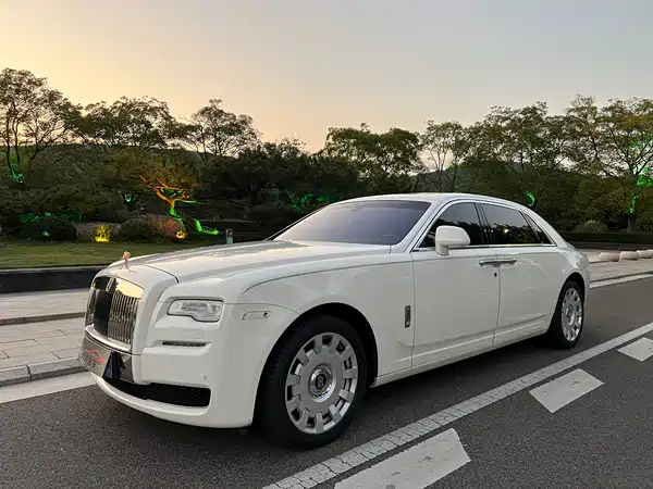 Rolls-Royce Ghost 2015