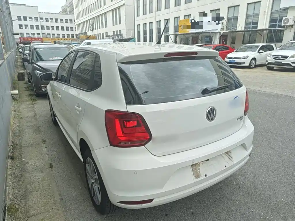 Volkswagen Polo 2016