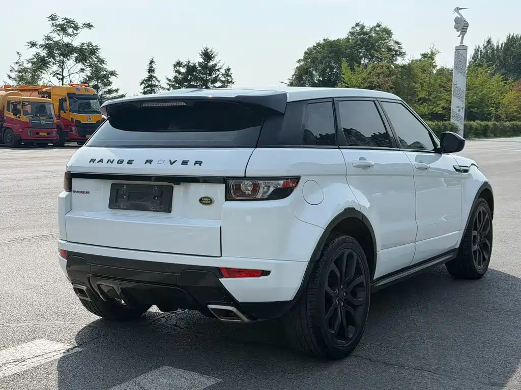 Land Rover Range Rover Evoque 2015 — фото 9