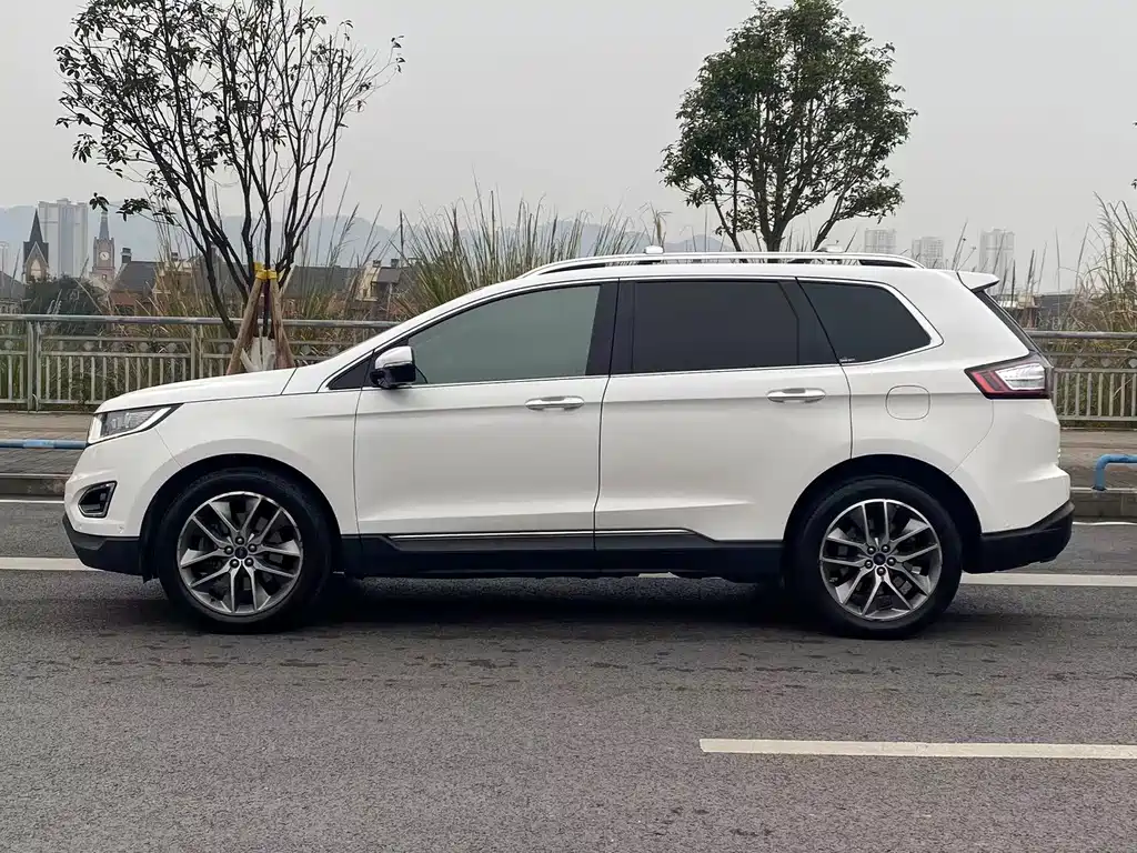 Ford Edge 2019 — фото 3