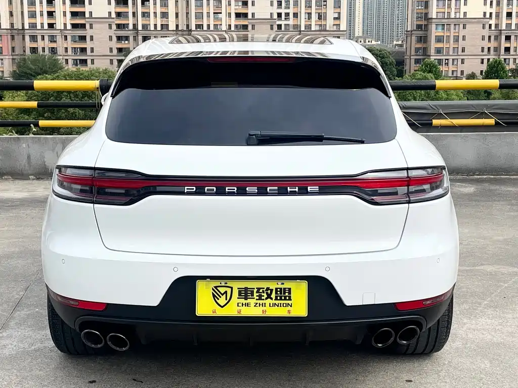 Porsche Macan 2021