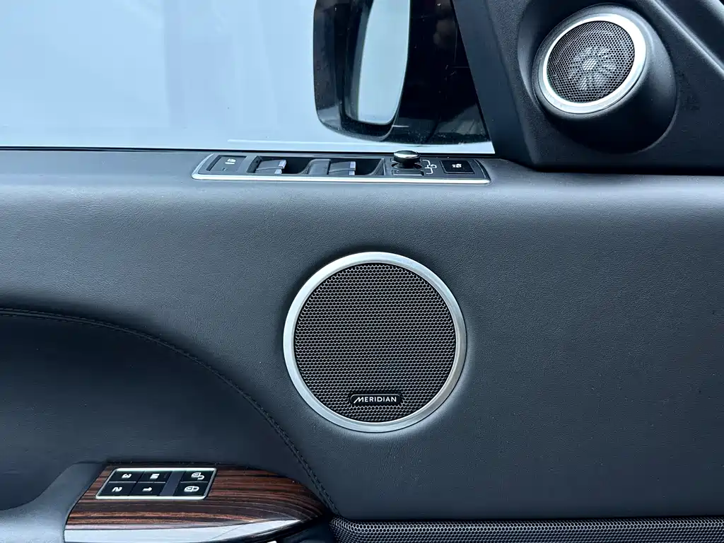 Land Rover Range Rover 2015 — фото 8