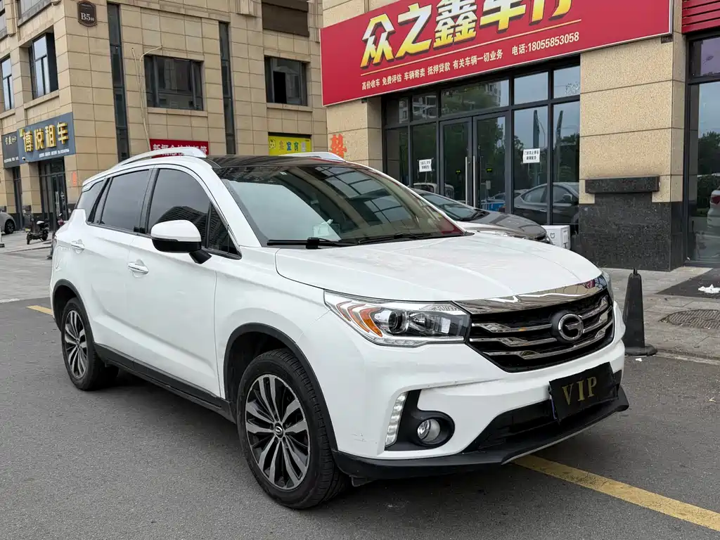 GAC Trumpchi GS4 2016 — фото 3