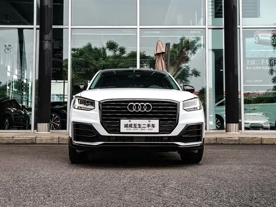 Audi Q2L 2019 — фото 2