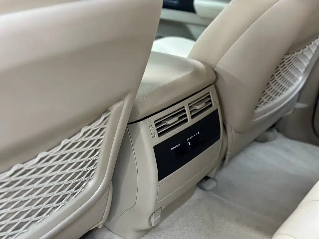Toyota Land Cruiser 2020 — фото 21