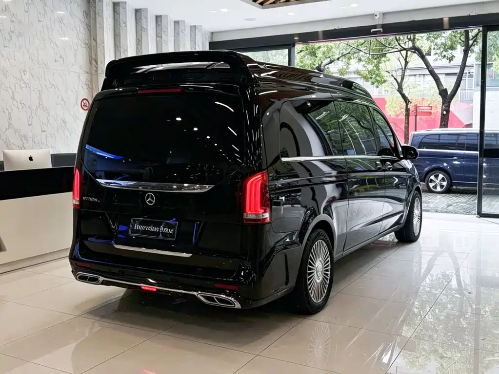 Mercedes-Benz V-Class 2023